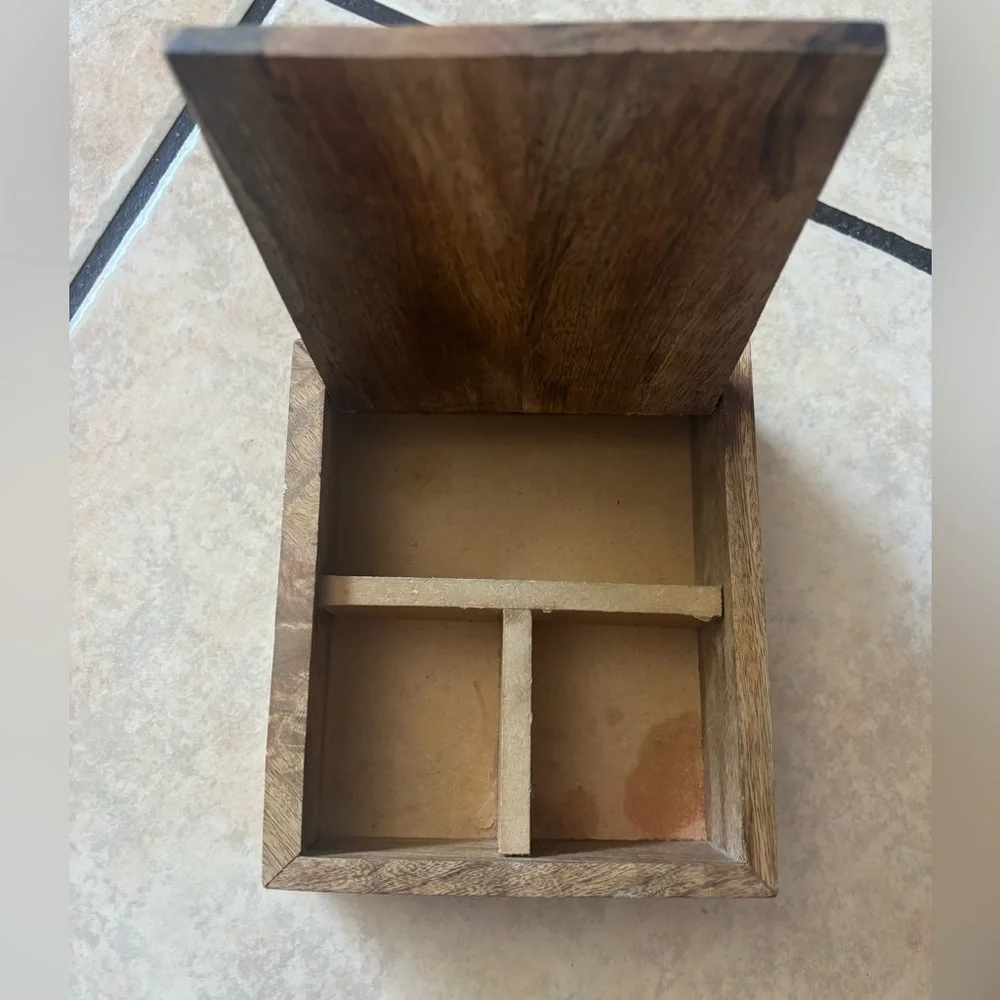 Pier 1 Organizer Box with Agate Top
